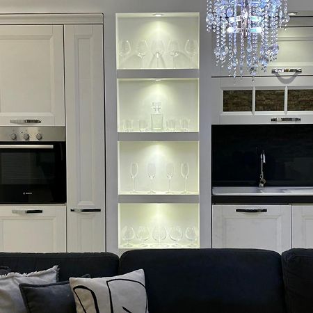 Tam Serviced 2Bdr Apartment City Center No6 Tirana Exteriér fotografie