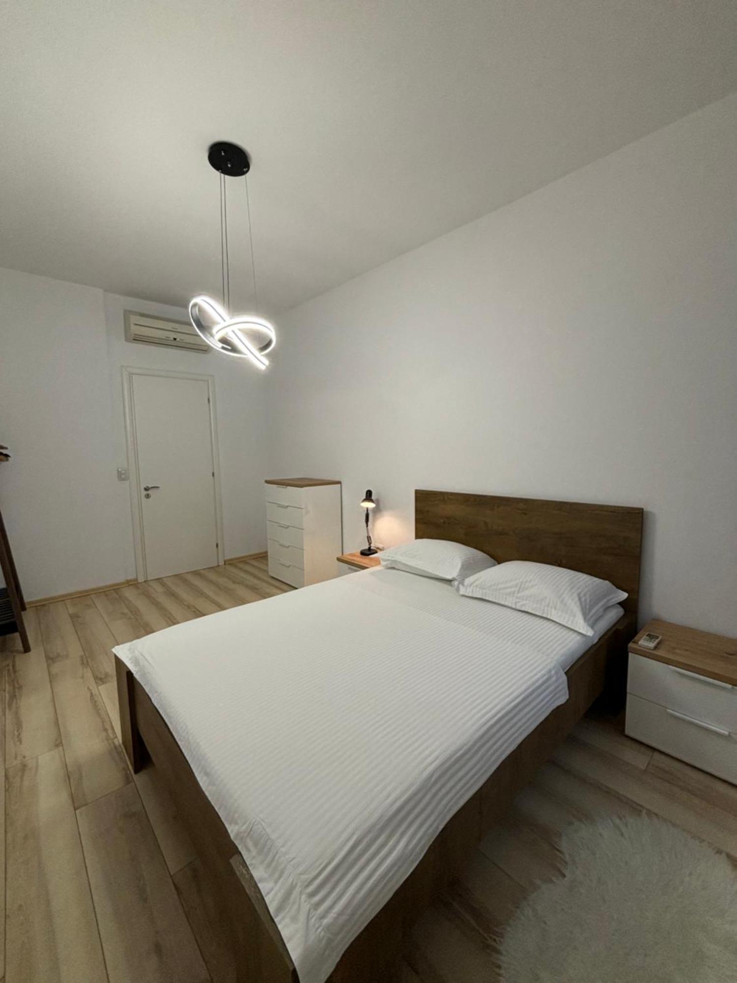 Tam Serviced 2Bdr Apartment City Center No6 Tirana Exteriér fotografie