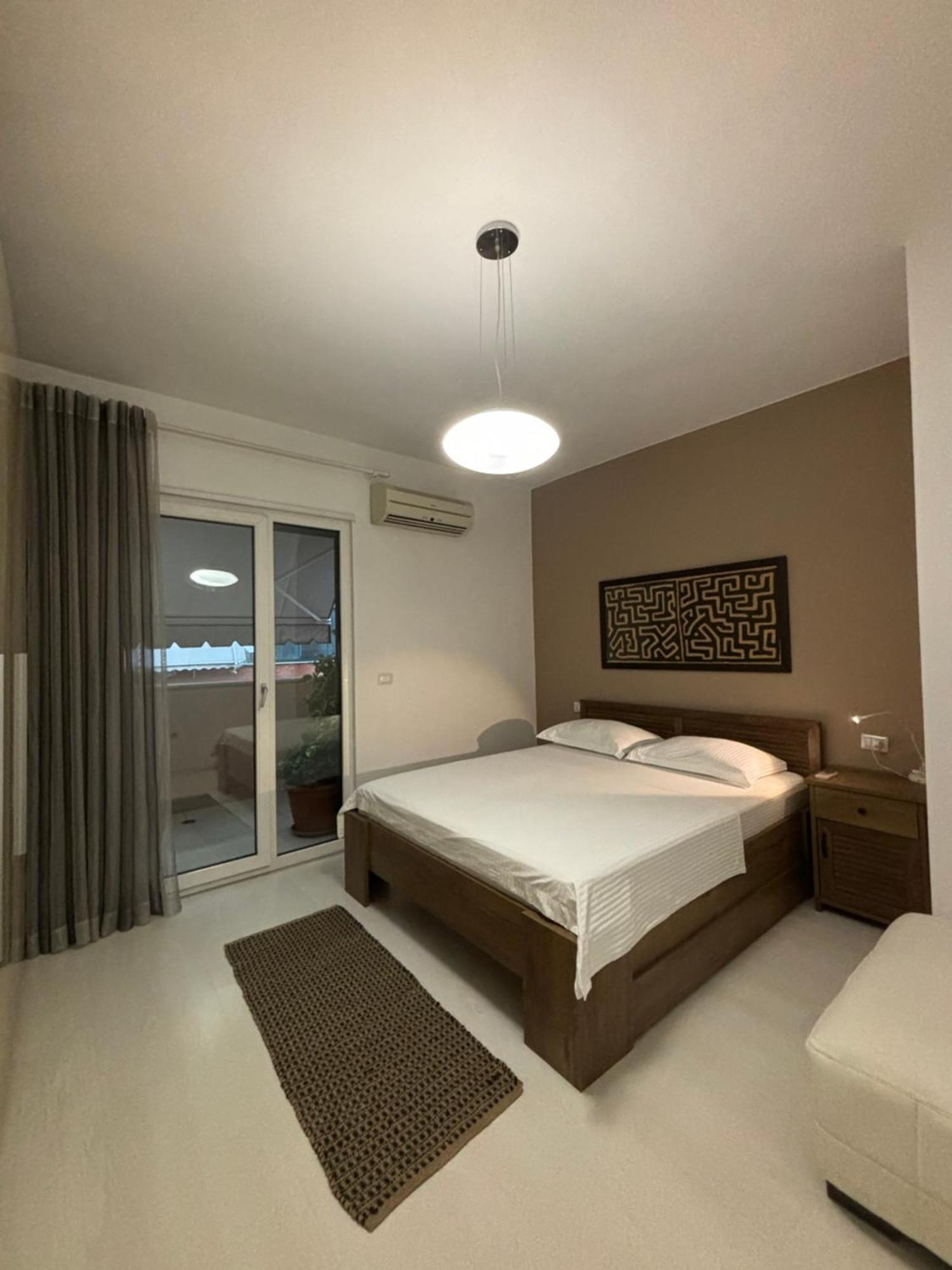 Tam Serviced 2Bdr Apartment City Center No6 Tirana Exteriér fotografie